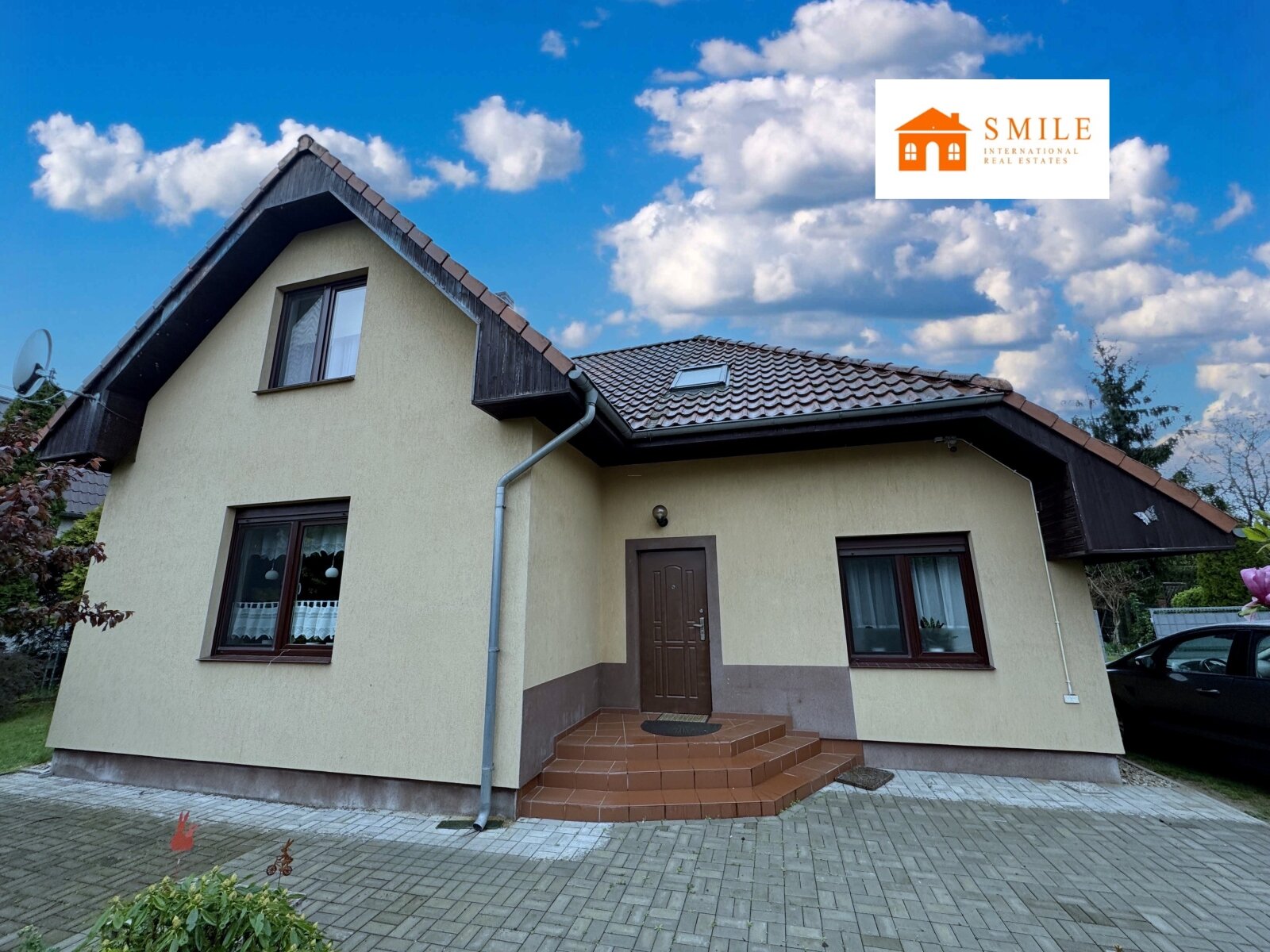 Gemütliches Einfamilienhaus, ideal für Pendler die per Bahn oder Auto täglich nach Deutschland wollen Gemütliches Einfamilienhaus, ideal für Pendler die per Bahn oder Auto täglich nach Deutschland wollen